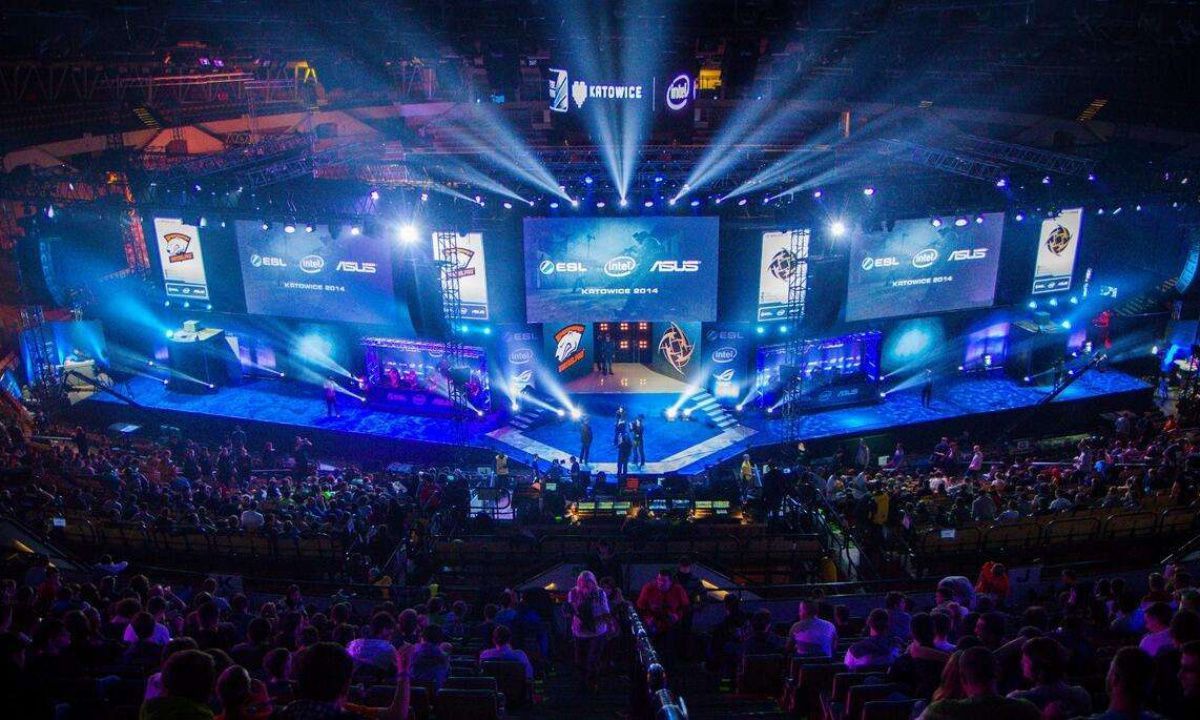 和在训练中 和在训练中